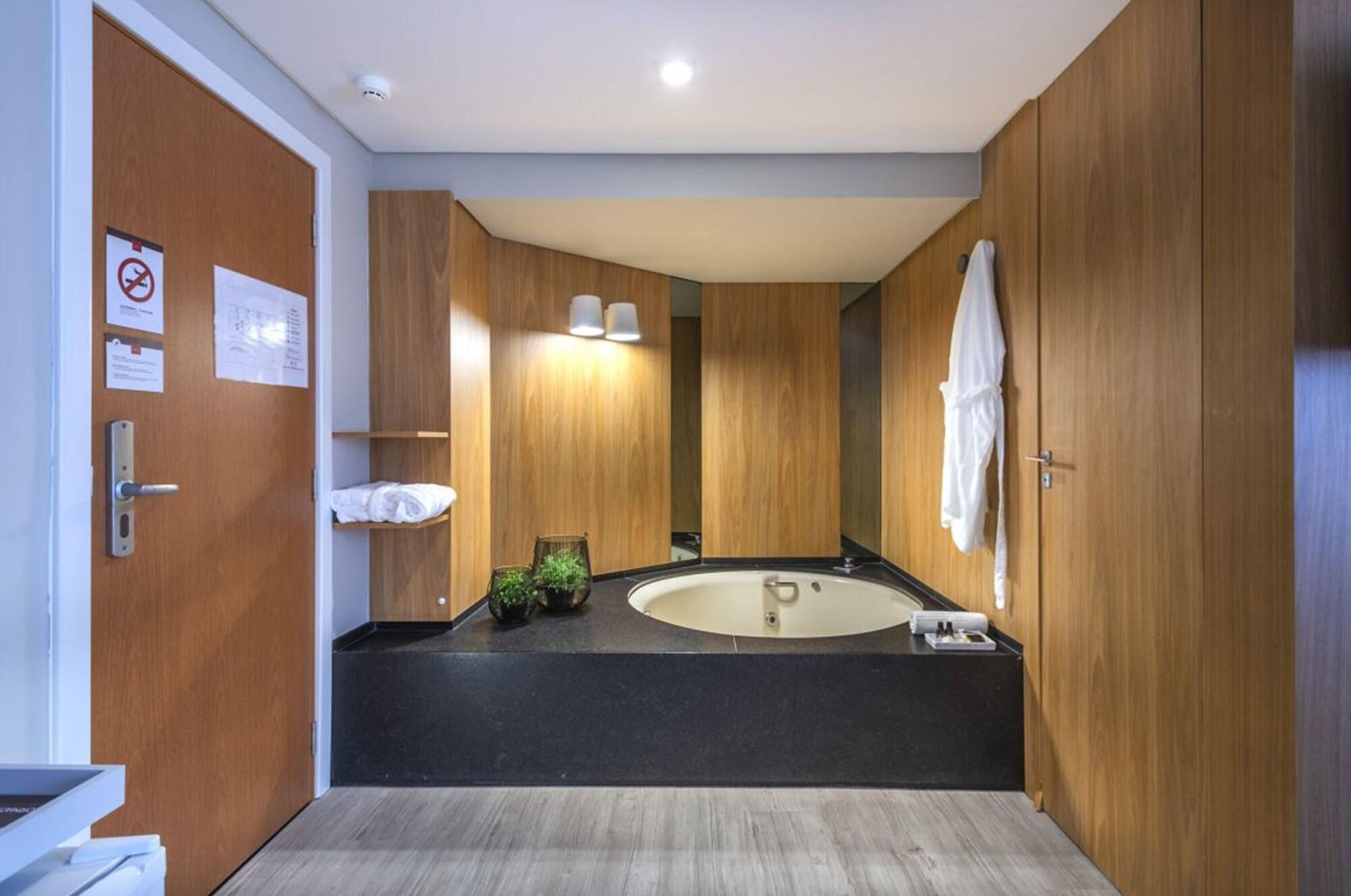 Hotel Melo Balneário Camboriú Eksteriør bilde